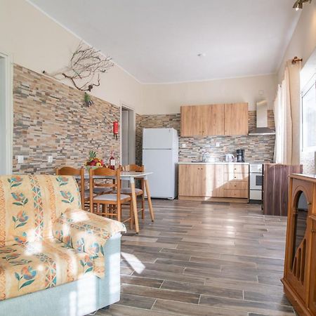 Vila Stelios Stone House Sinarades Kouramádes Exteriér fotografie
