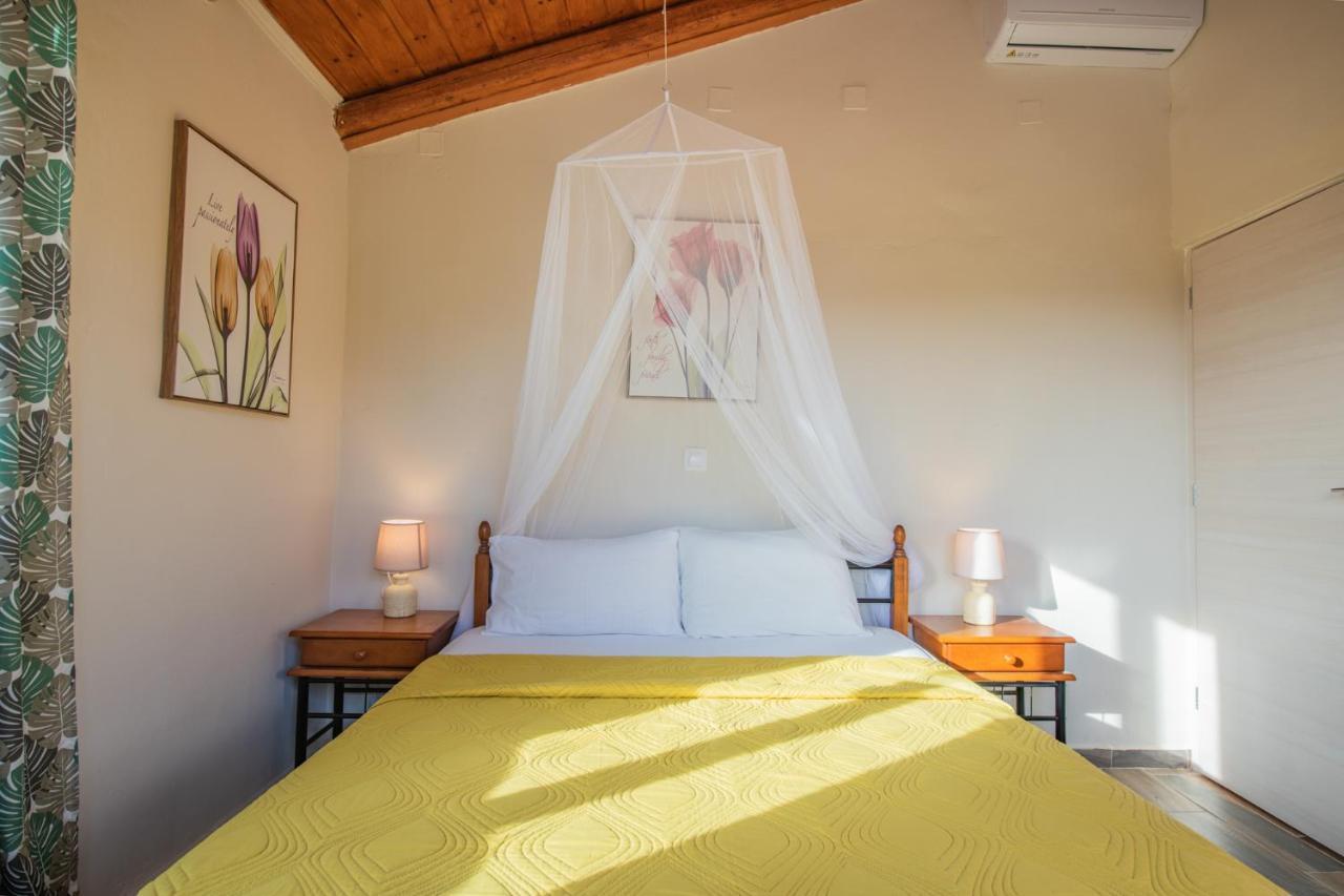 Vila Stelios Stone House Sinarades Kouramádes Exteriér fotografie
